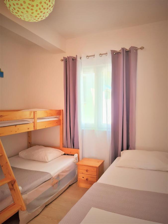 Apartment In Murter Exterior foto